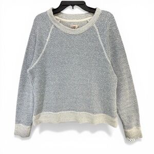 Faherty Gray and White Sweatshirt